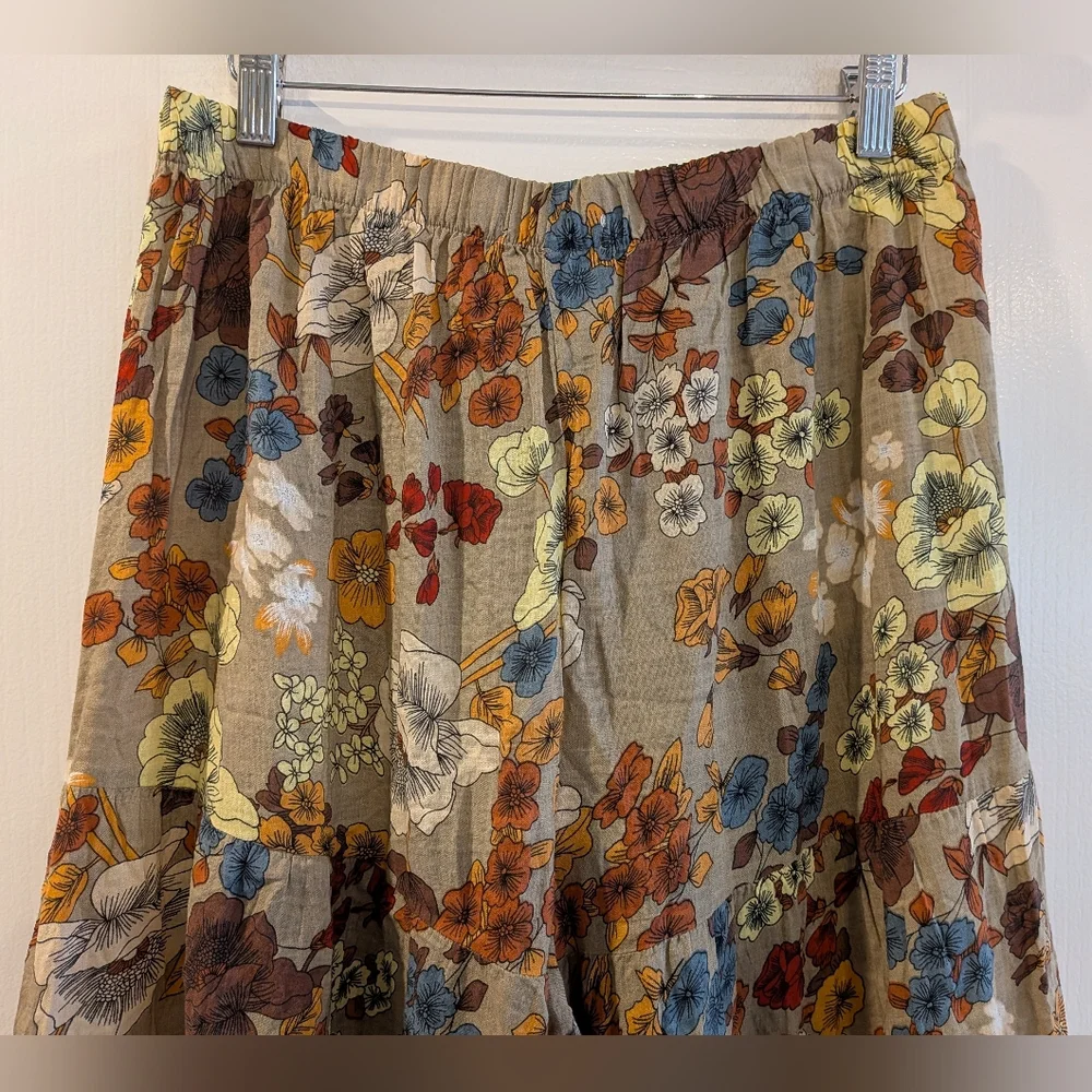 Natural Life Patti Palazzo Pants Wide Leg Floral Tiered Tan Size M Bohemian - Picture 10 of 14
